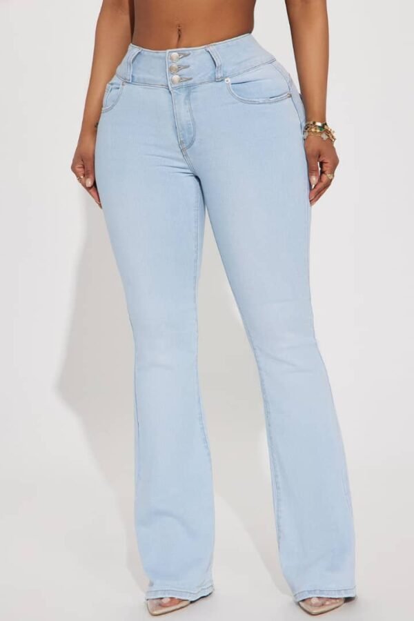 Pantalon jeans extensible rehaussant les fesses délavé claire