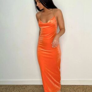Robe de bal longue en velours dos nu sans manches avec chaîne en métal